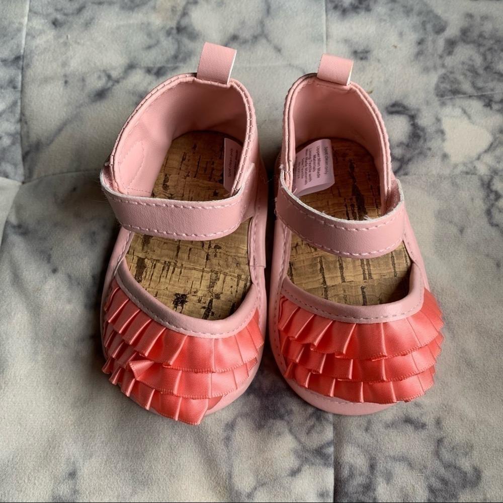 NWOT pink sandals